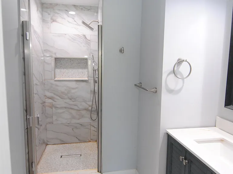25 Cadogan Way — Photo 13