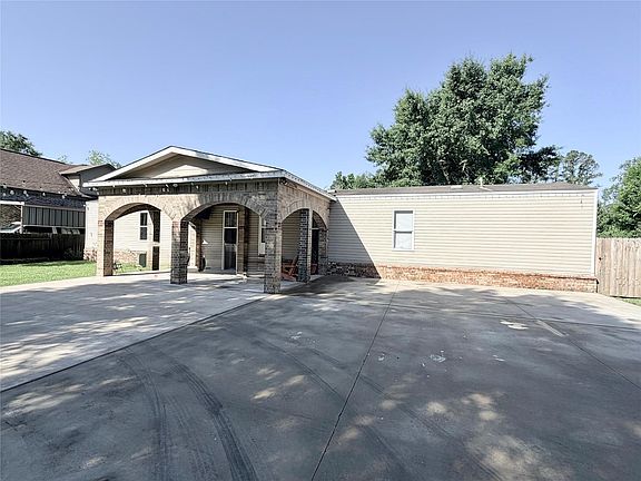 4th image of 24178 Lilac Way