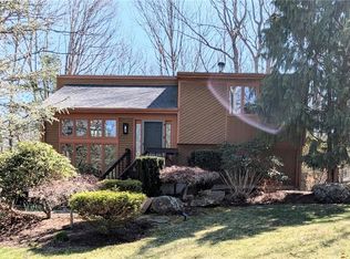 329 Station St, Coventry, RI 02816