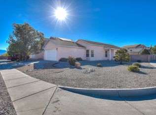 6118 Bisbee Pl NW, Albuquerque, NM 87114