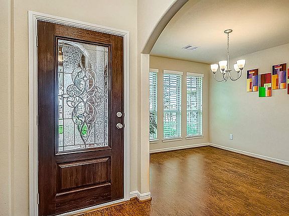 2nd image of 18934 Whitehaven Bend Ln