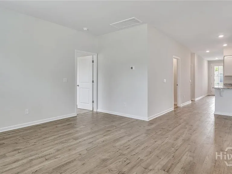 201 Coby Ln — Photo 17