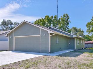 441 E 15th Ave, Augusta, KS 67010