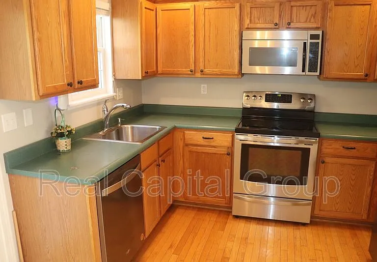 25 A Mapleridge Ave #B — Photo 7