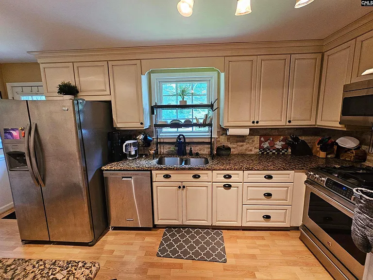 625 Challedon Dr — Photo 8