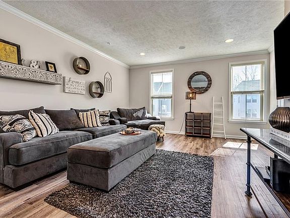5th image of 478 Fairmont Dr