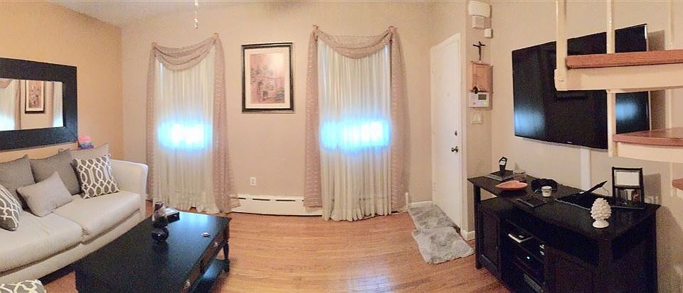Pano. Living Room