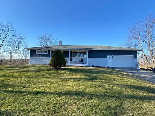 443 Plum Run Rd, Burgettstown, PA 15021