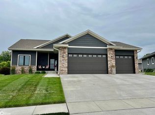 1204 Stenberg Dr, Clear Lake, IA 50428