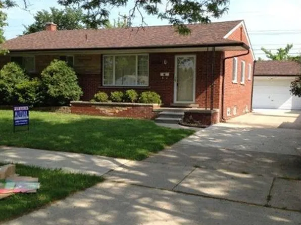 27112 N Pleasant Ridge St, Dearborn Heights, MI 48127