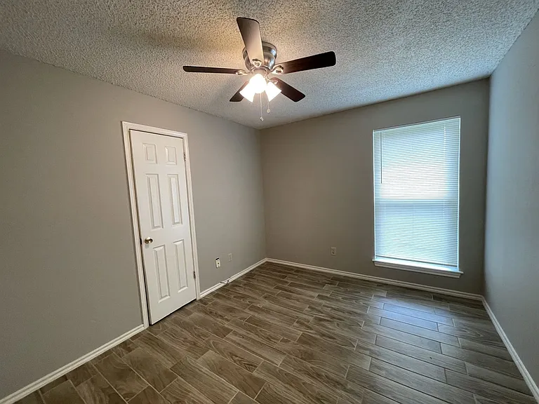 3718 French Wood Dr — Photo 11