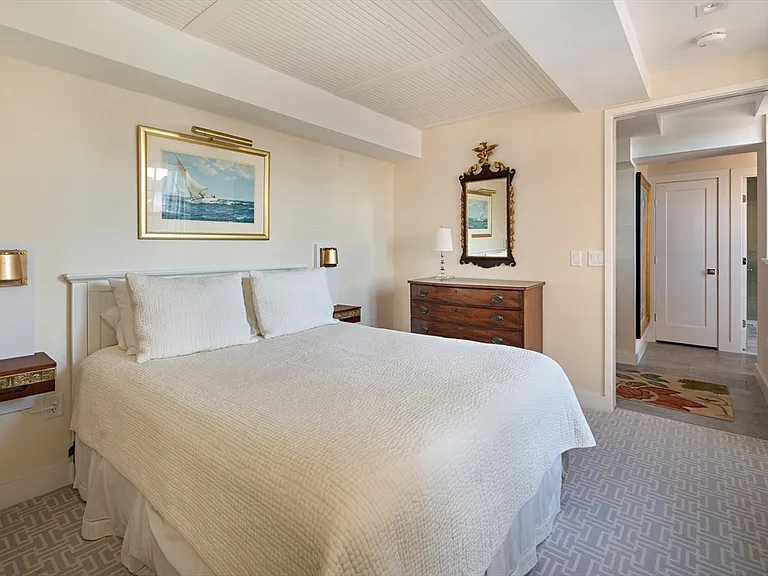 15 River St #805 — Photo 11