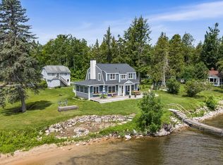 6452 Silver Beach Rd, Cheboygan, MI 49721