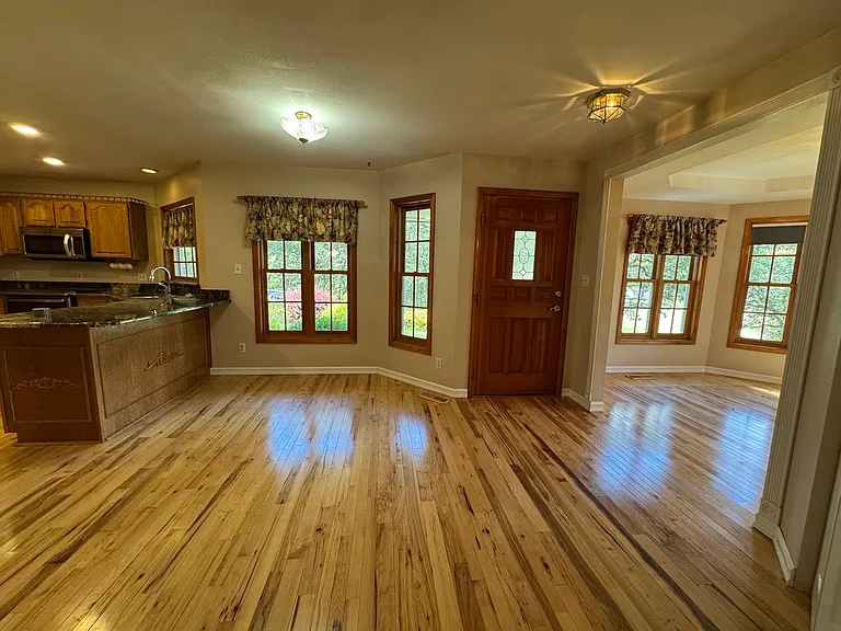 7654 N Bank Rd — Photo 5