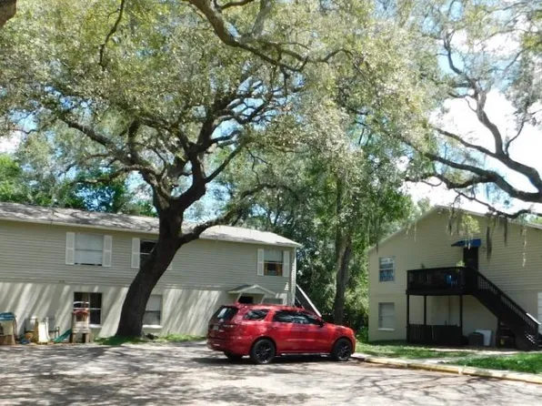 (undisclosed Address), TAMPA, FL 33612
