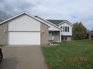 9630 Arthur Ct, Crown Pt, IN 46307