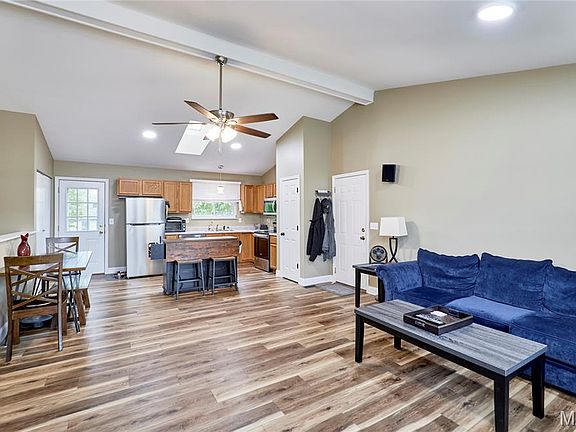 5th image of 206 Cherrywood Parc Dr