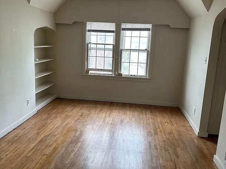 814 N 7th St — Photo 2