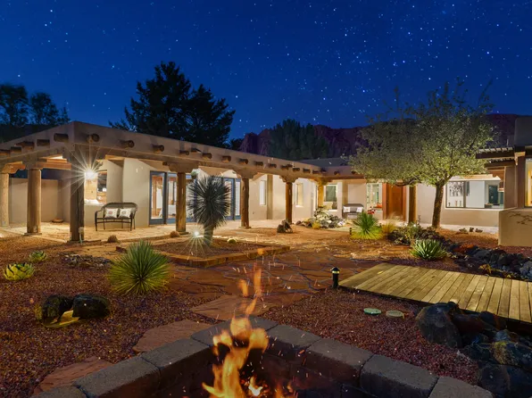 1068 N Shonto Ridge Dr, Ivins, UT 84738