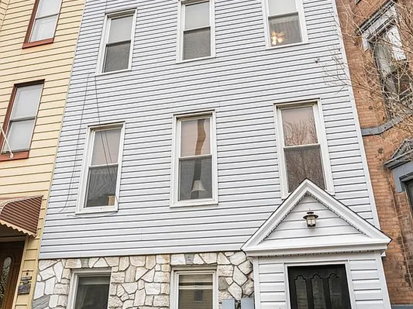 229 N Henry St #1, Brooklyn, NY 11222