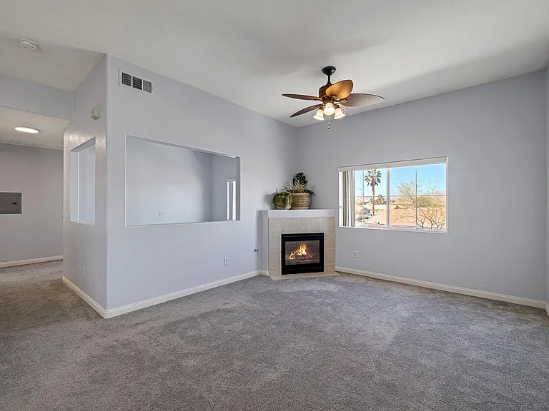 10245 S Maryland Pkwy #225 — Photo 12