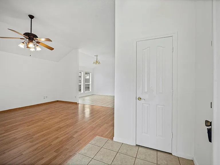 26115 Cypresswood Dr — Photo 4