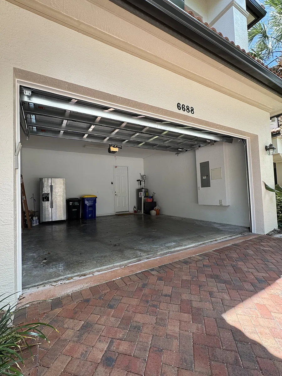 Building Photo - 6688 Woodmill Pond Ln