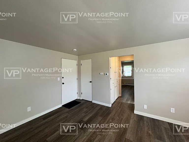 1232 Lore Ln — Photo 5