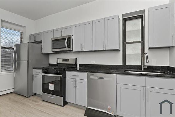 1st image of 4524 S Vincennes Ave #1