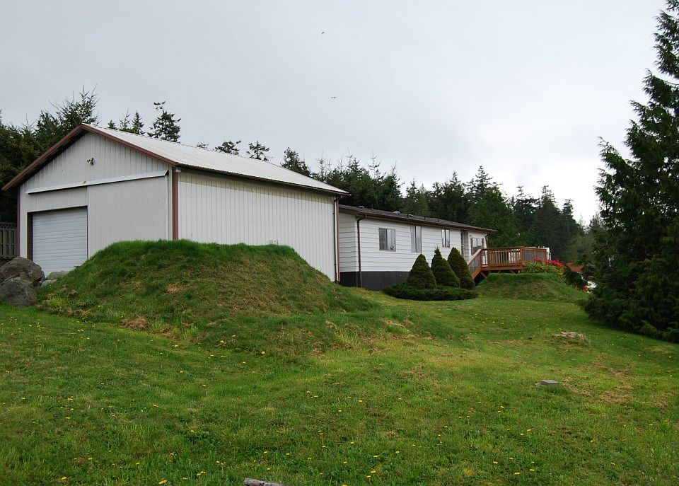 1st image of 160 Spruce Dr
