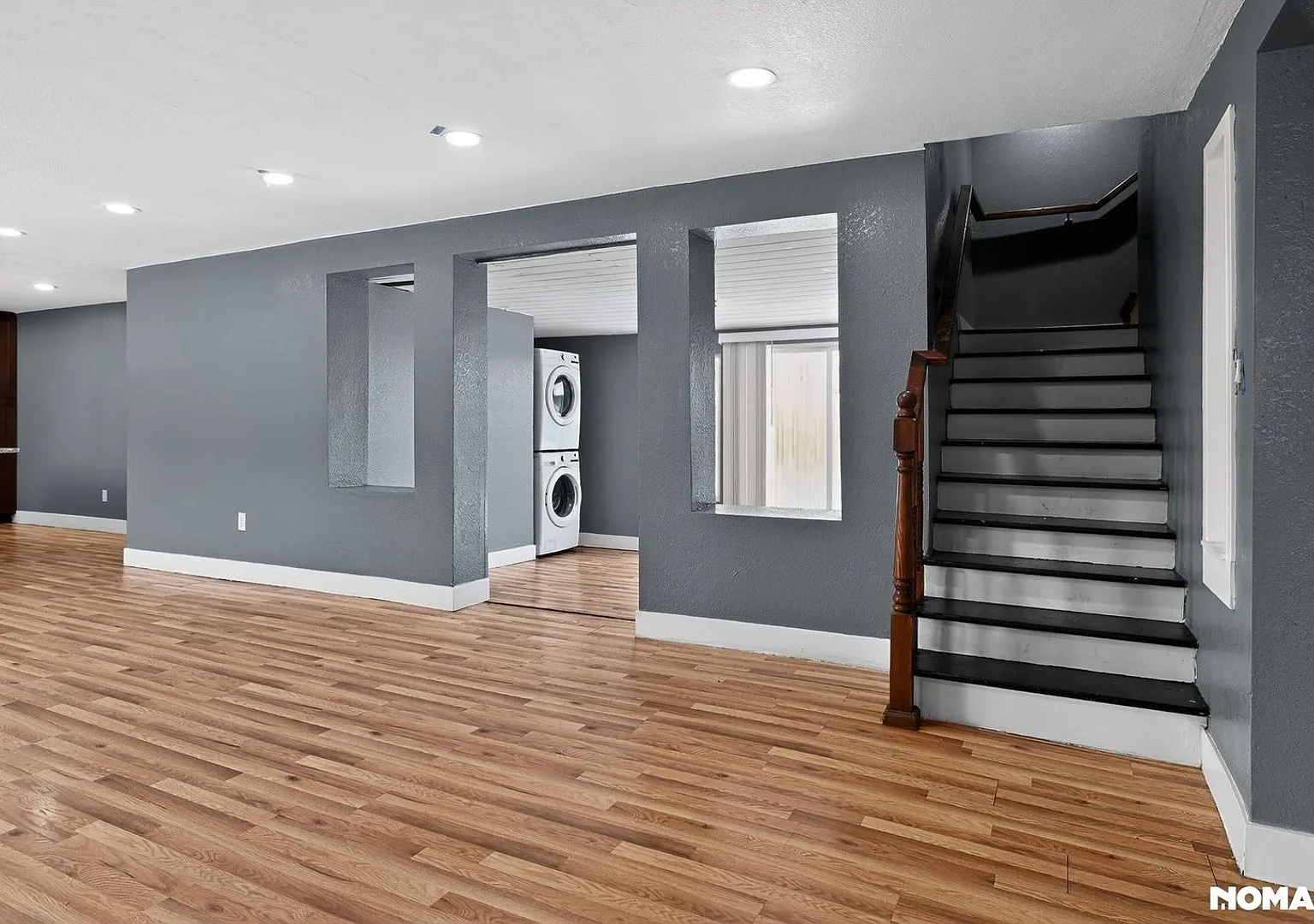 Spacious 5BR House in Wheat Ridge — Photo 2