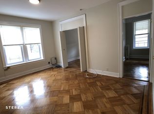 2112 22nd Rd APT 2F, Astoria, NY 11105