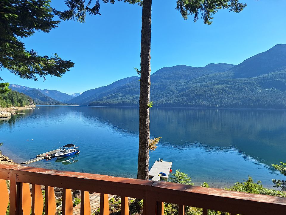 View from the deck onto the lake and your private dock