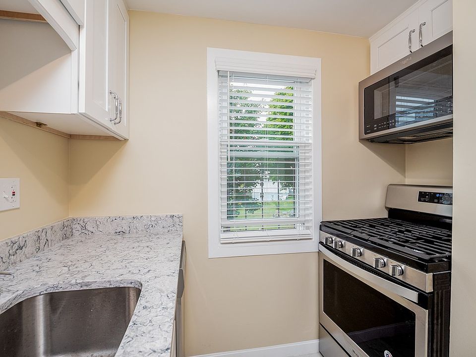 23 Newman Rd Malden, MA, 02148 Apartments for Rent Zillow