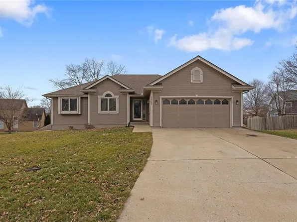 1606 Opal Dr, Kearney, MO 64060