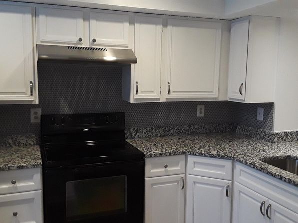 3567 Laurel View Ct
