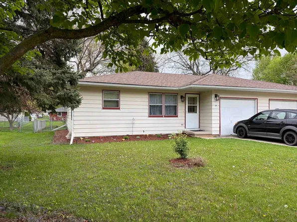 744 S Main St #1, Oregon, WI 53575