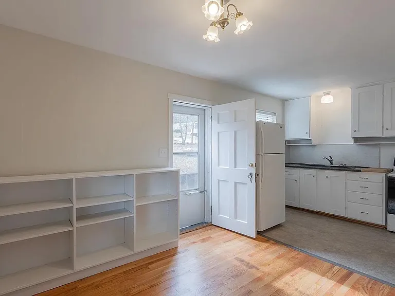 537 Long Ave — Photo 5