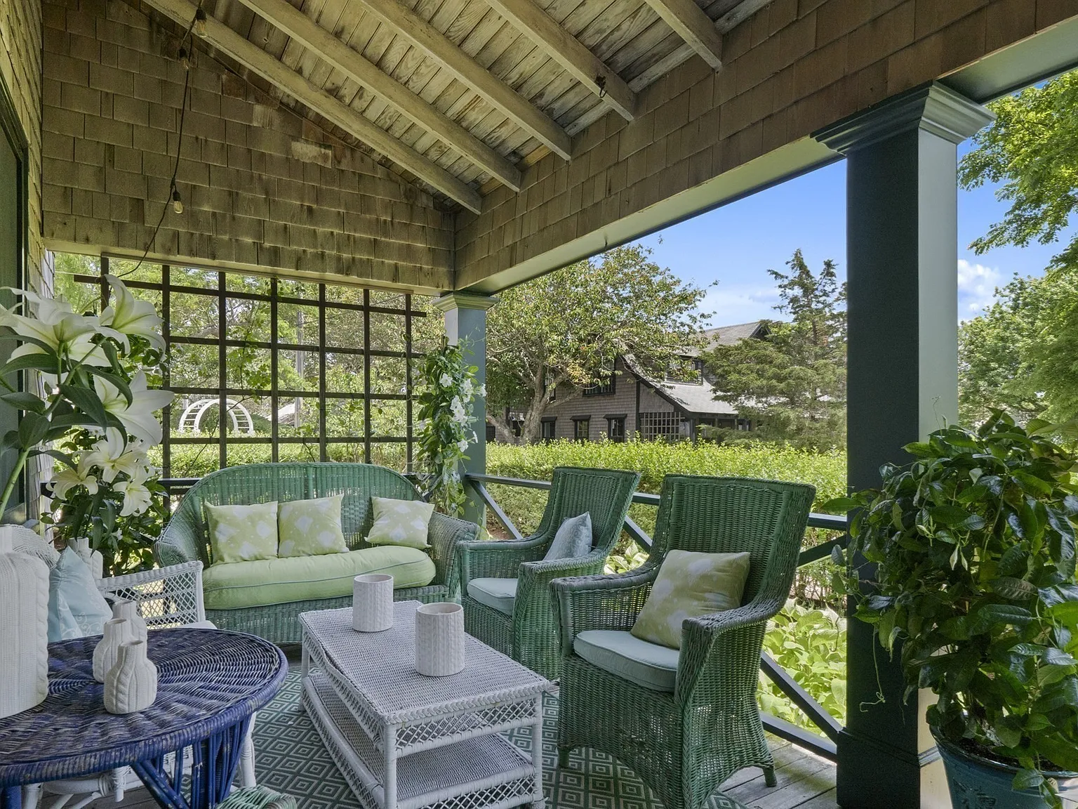 4 bed, 5.0 bath, 2422 sqft, $15,000 — Photo 3