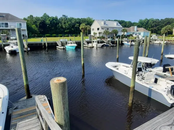 801 Paoli Court 45' Wet Slip #056, Wilmington, NC 28409