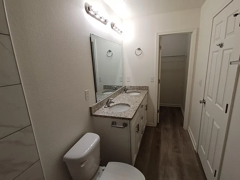 618 Hannah St — Photo 12
