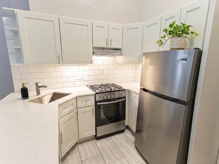 Westbury Brownstones Kitchen