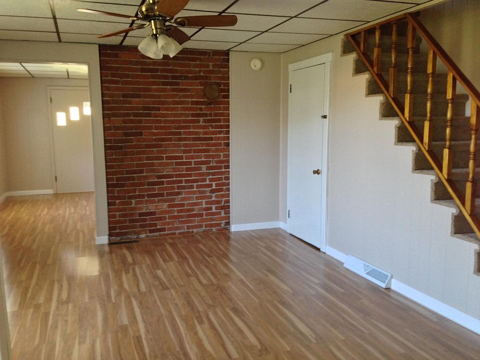 Dining room looking toward living room
