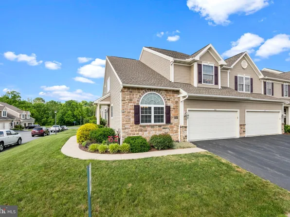 616 Rosemont Ct, Wyomissing, PA 19610