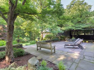 24 Lower Cross Rd, Greenwich, CT 06831