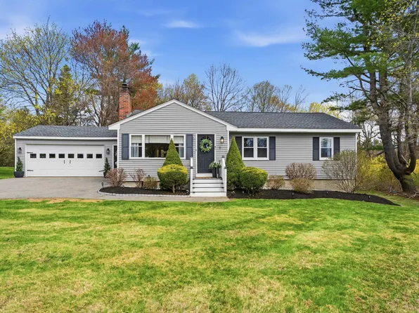 9 Scottsdale Road, Atkinson, NH 03811