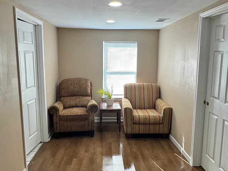 3222 Carey St — Photo 10