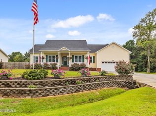219 Raven Ridge Ct, Swansboro, NC 28584