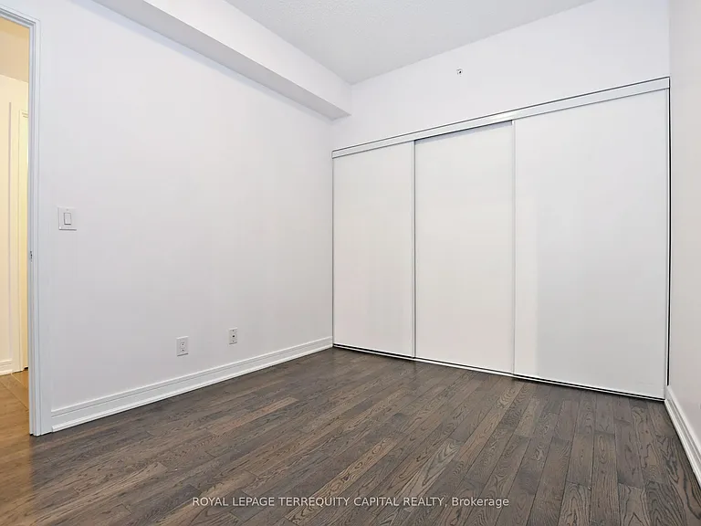 9201 Yonge St #NW-407 — Photo 13