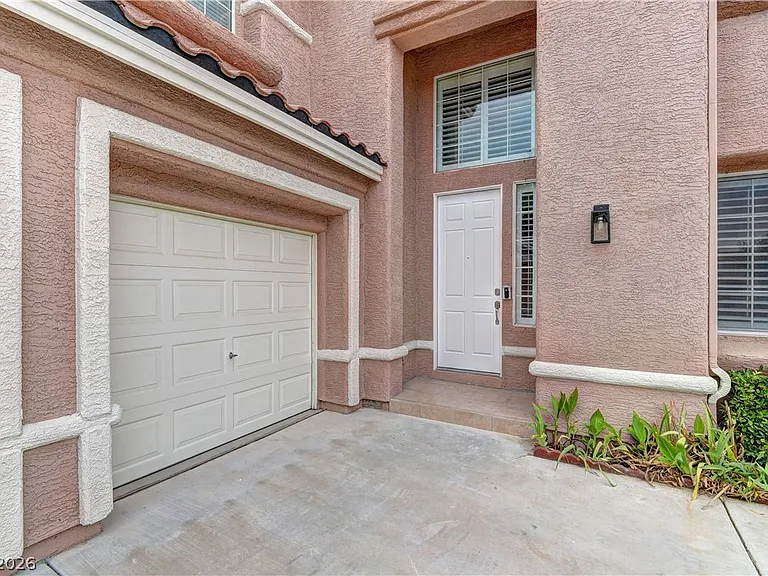 1813 Snow Spring Ln — Photo 3